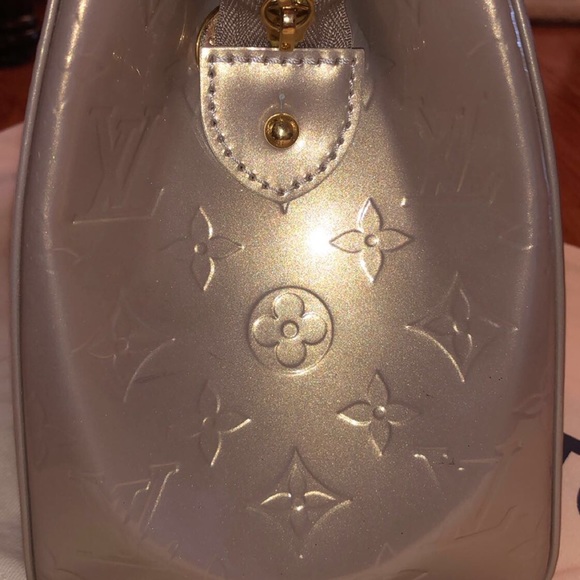 Authentic LouisVuitton Vernis Monogram Tote - Picture 3 of 9